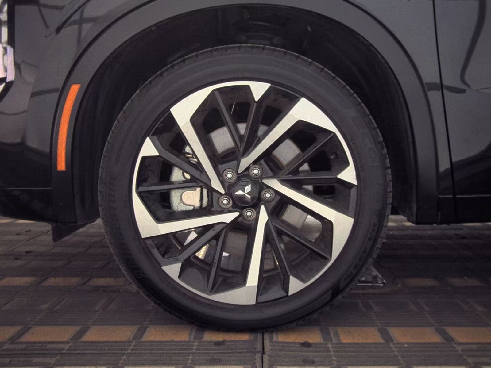 2024 Mitsubishi Outlander SEL Platinum Edition AWD