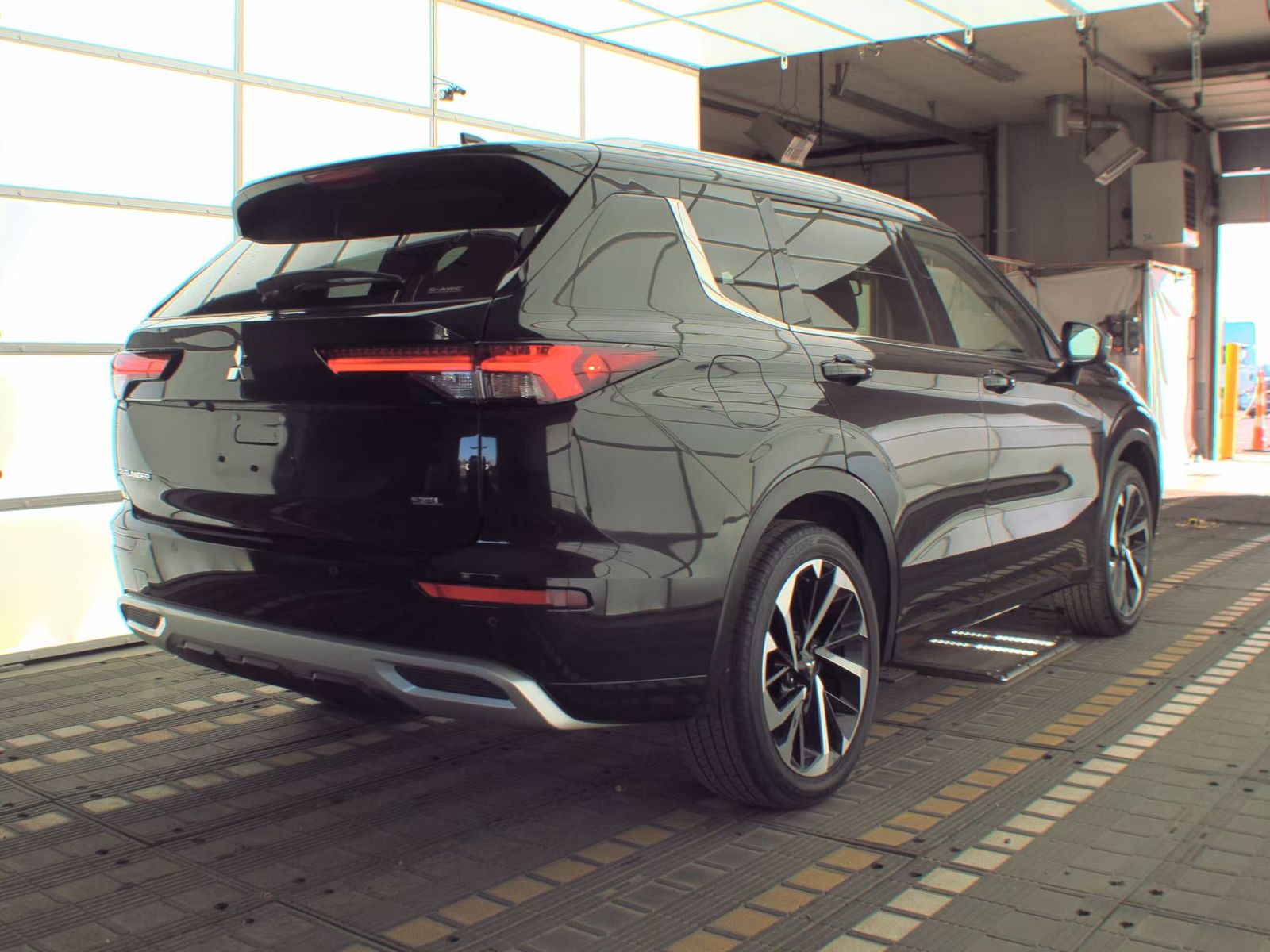 2024 Mitsubishi Outlander SEL Platinum Edition AWD