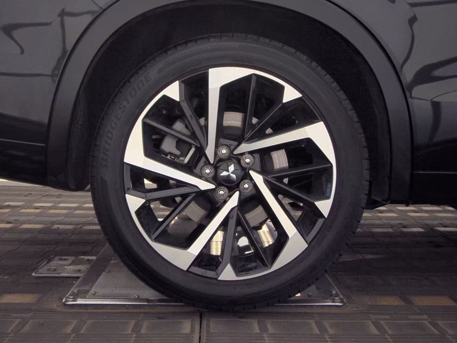 2024 Mitsubishi Outlander SEL Platinum Edition AWD