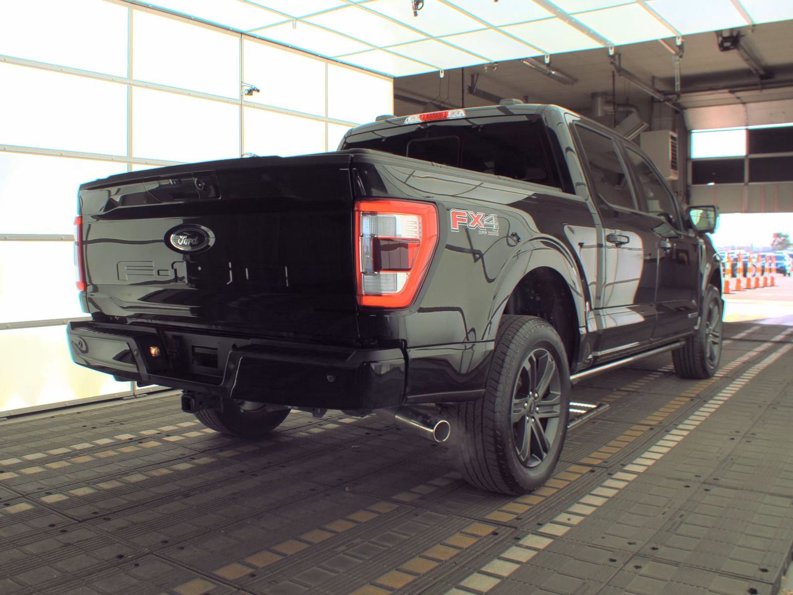 2023 Ford F-150 Hybrid Lariat AWD