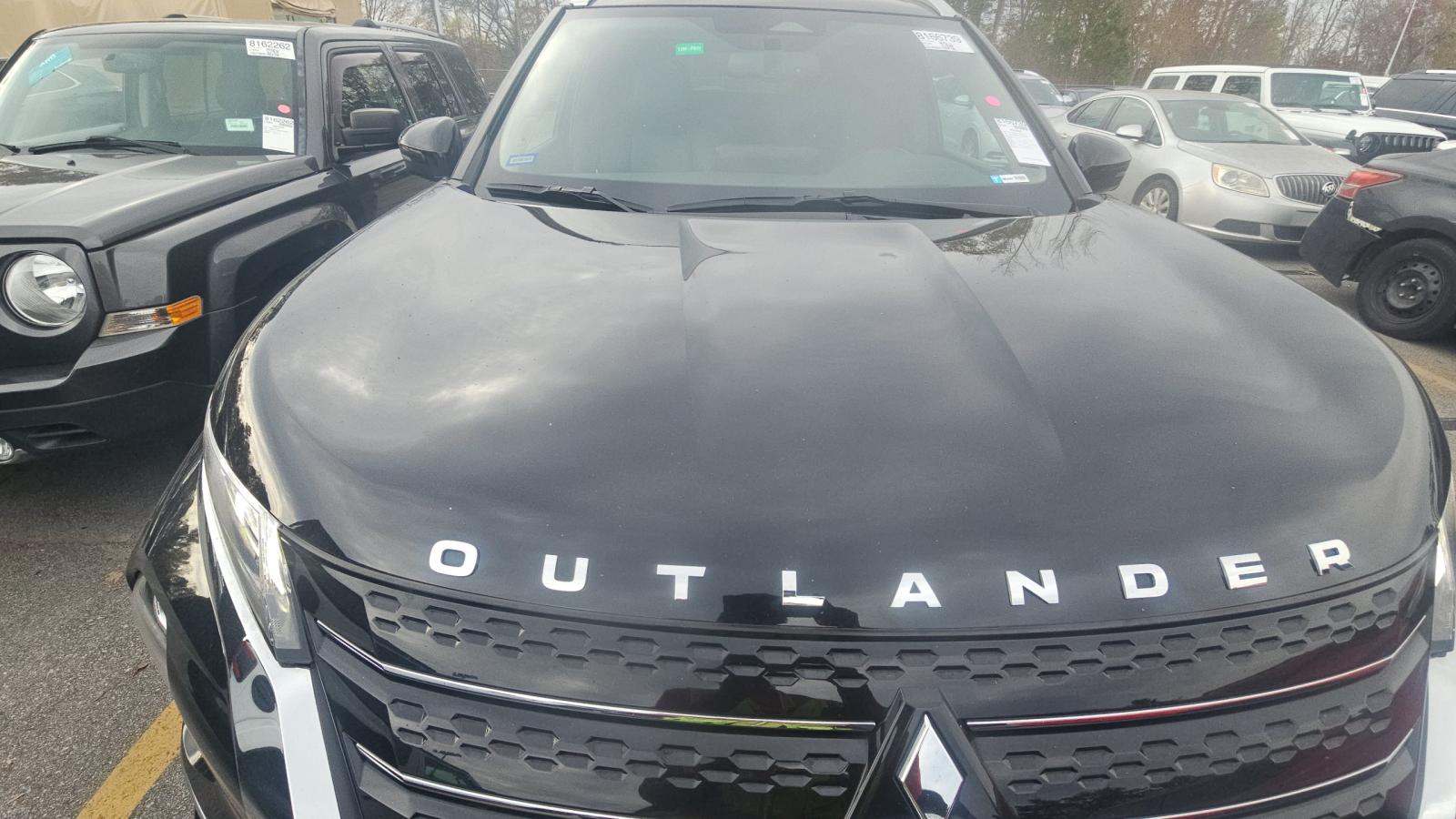 2024 Mitsubishi Outlander SEL FWD