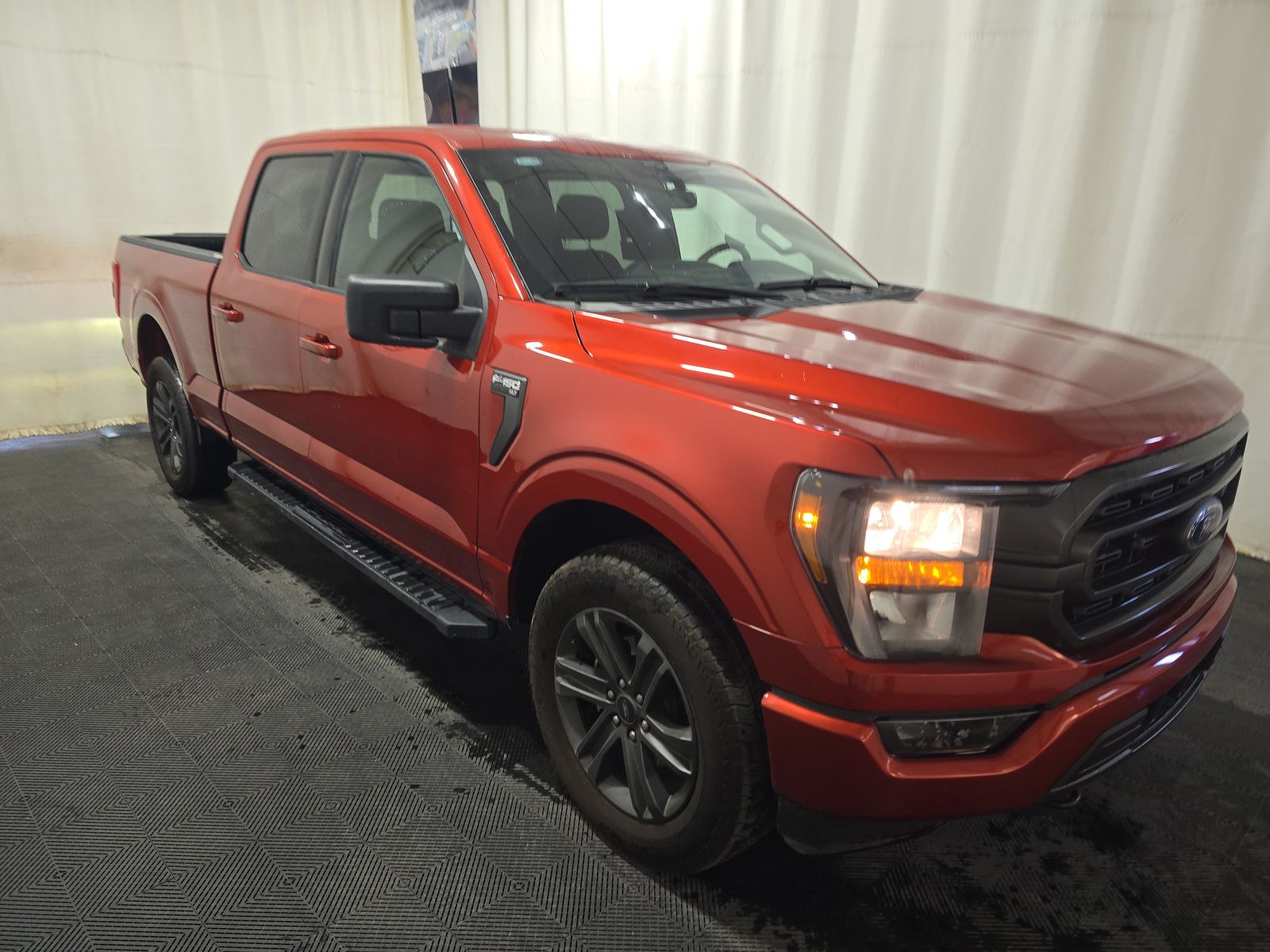 2023 Ford F-150 XLT AWD