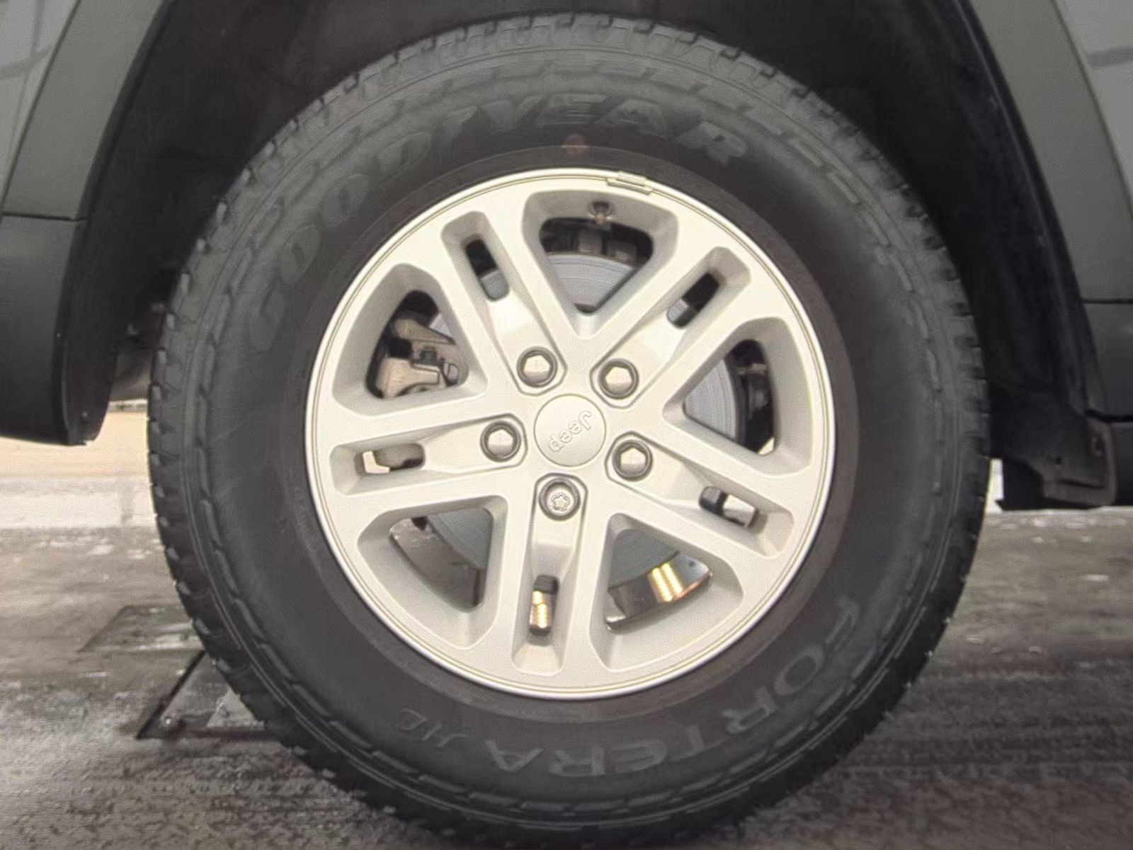 2022 Jeep Grand Cherokee Laredo AWD