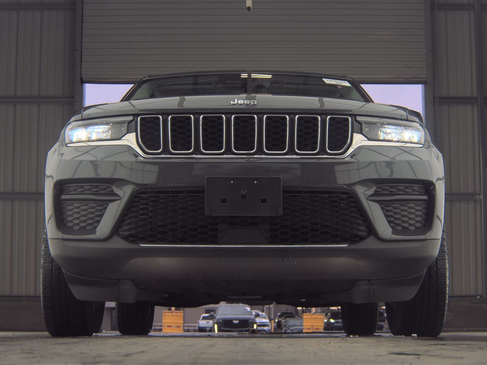 2022 Jeep Grand Cherokee Laredo AWD