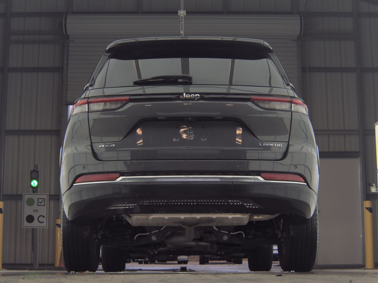 2022 Jeep Grand Cherokee Laredo AWD