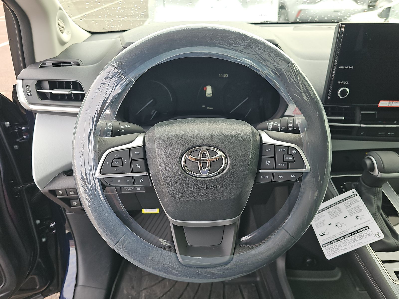 2025 Toyota Sienna XLE FWD