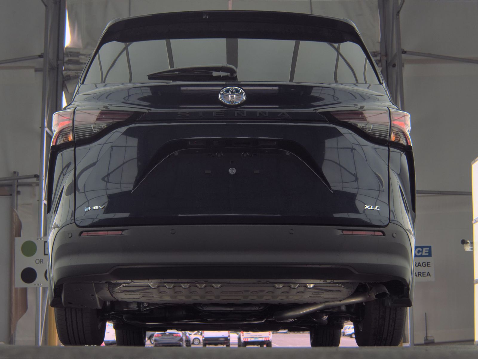 2025 Toyota Sienna XLE FWD