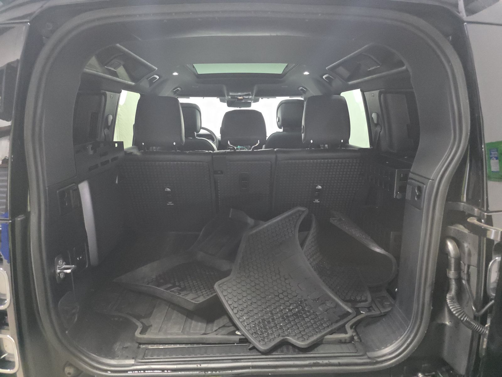 2023 Land Rover Defender 110 V8 Carpathian Edition AWD