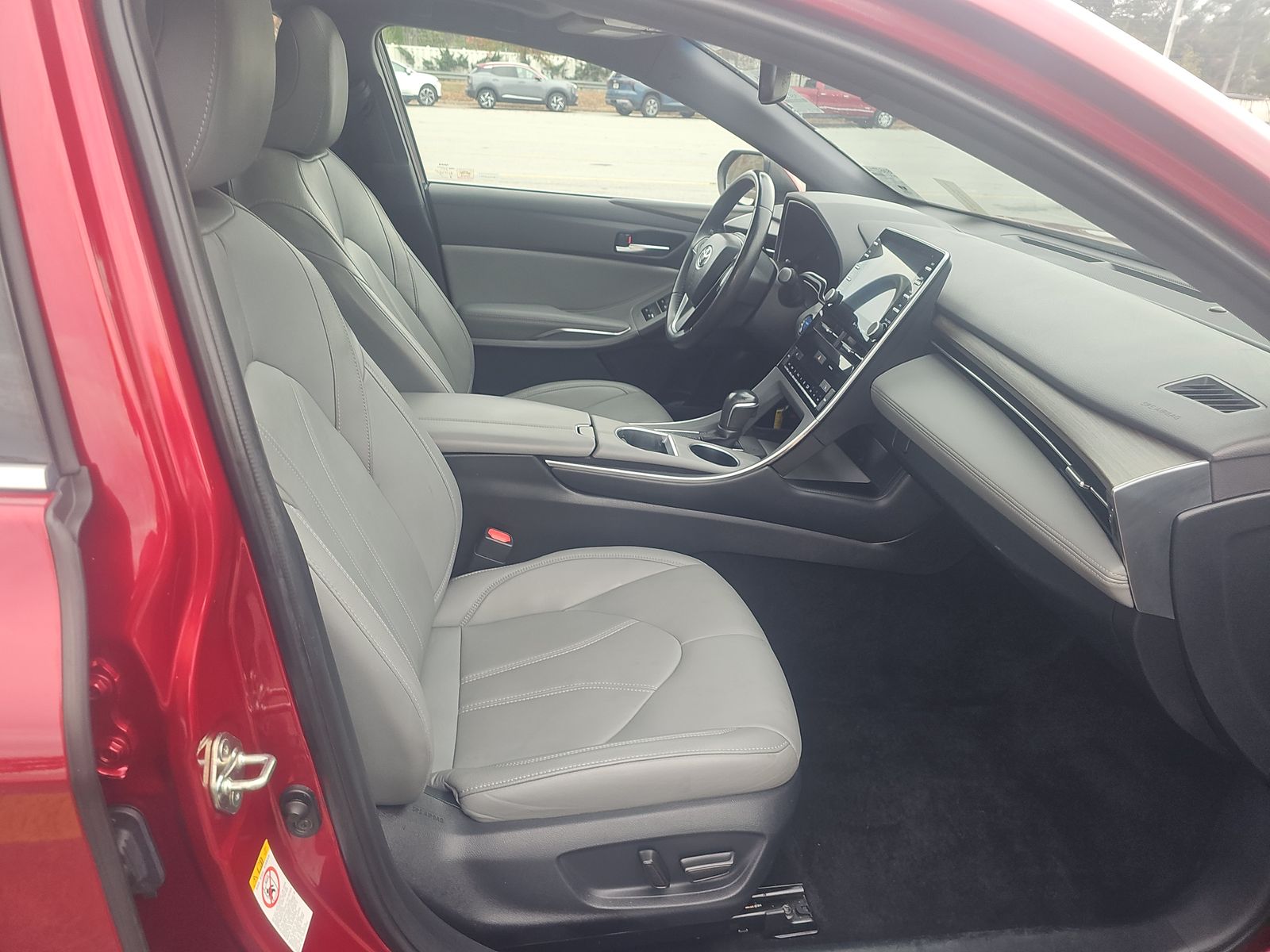 2019 Toyota Avalon Hybrid XLE FWD