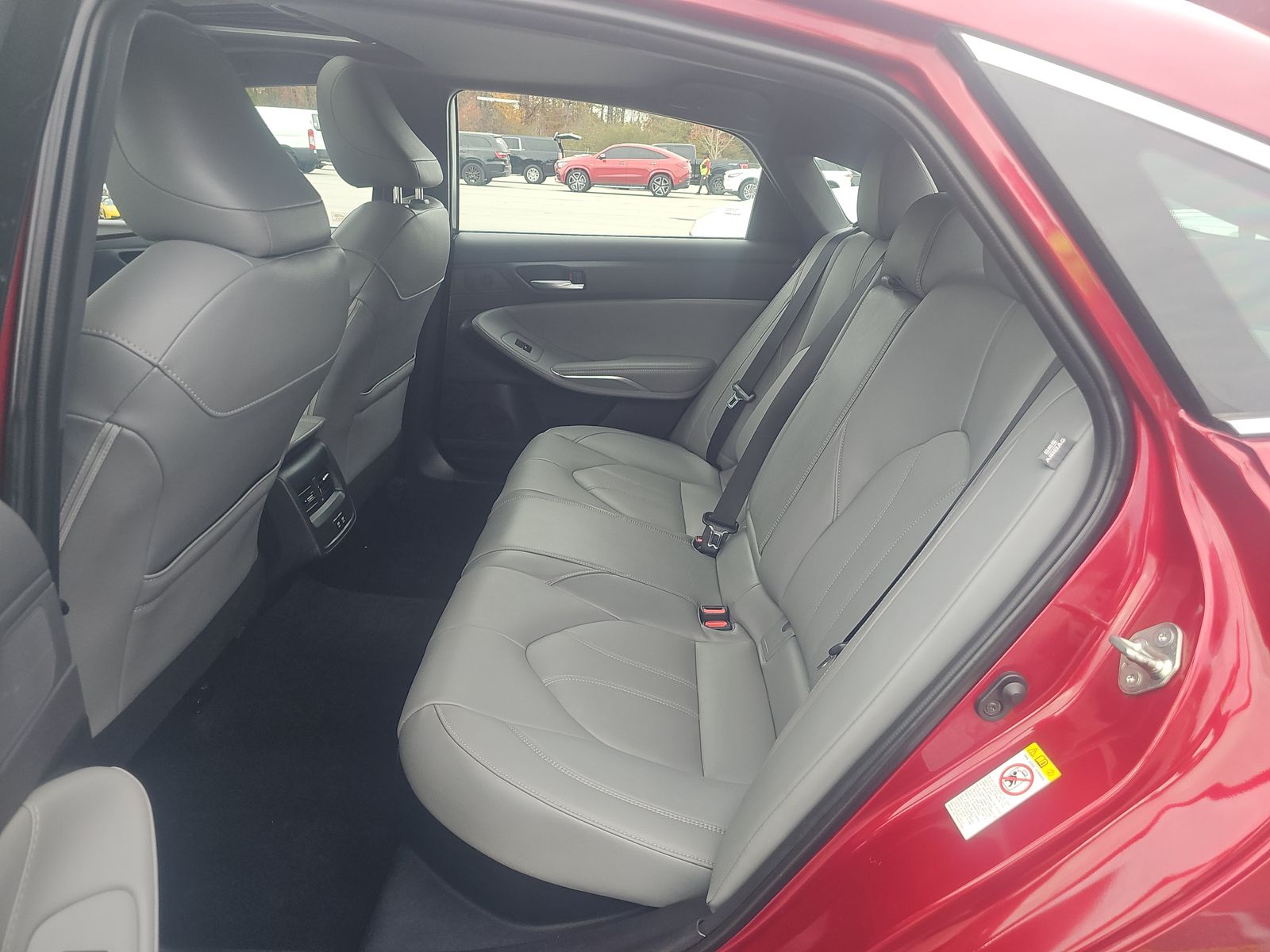 2019 Toyota Avalon Hybrid XLE FWD