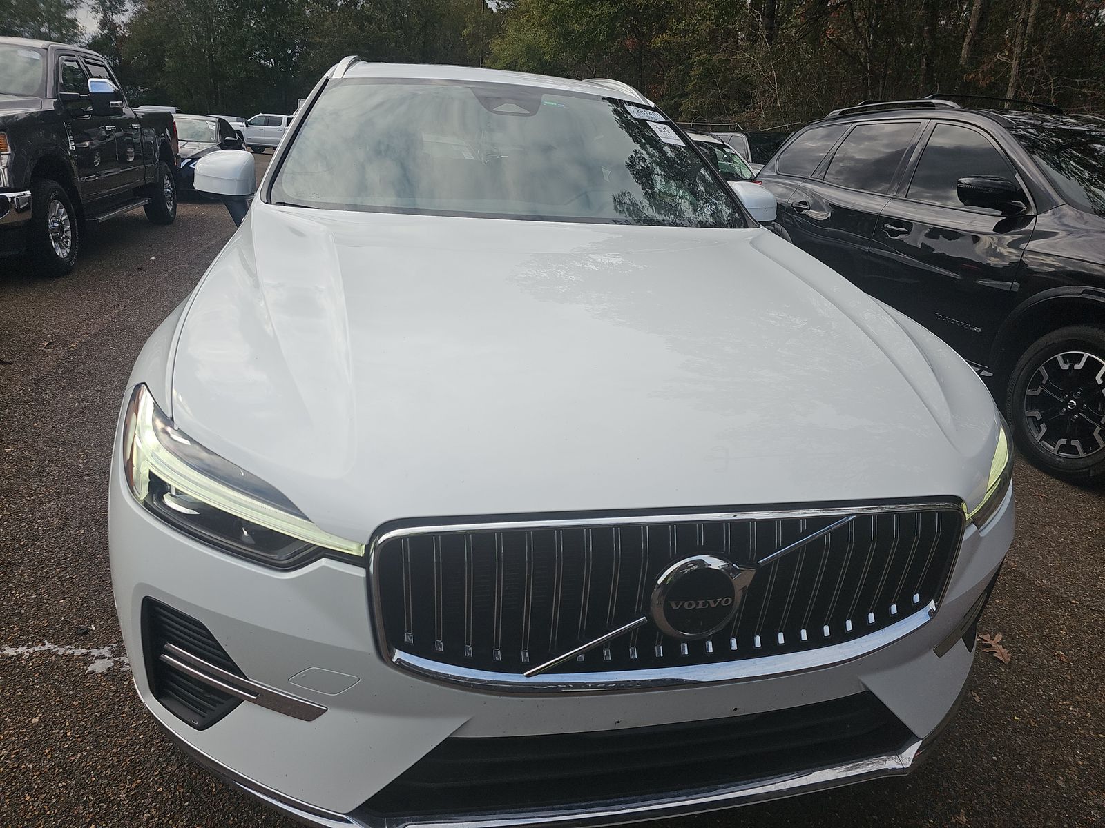 2023 Volvo XC60 B5 Plus AWD