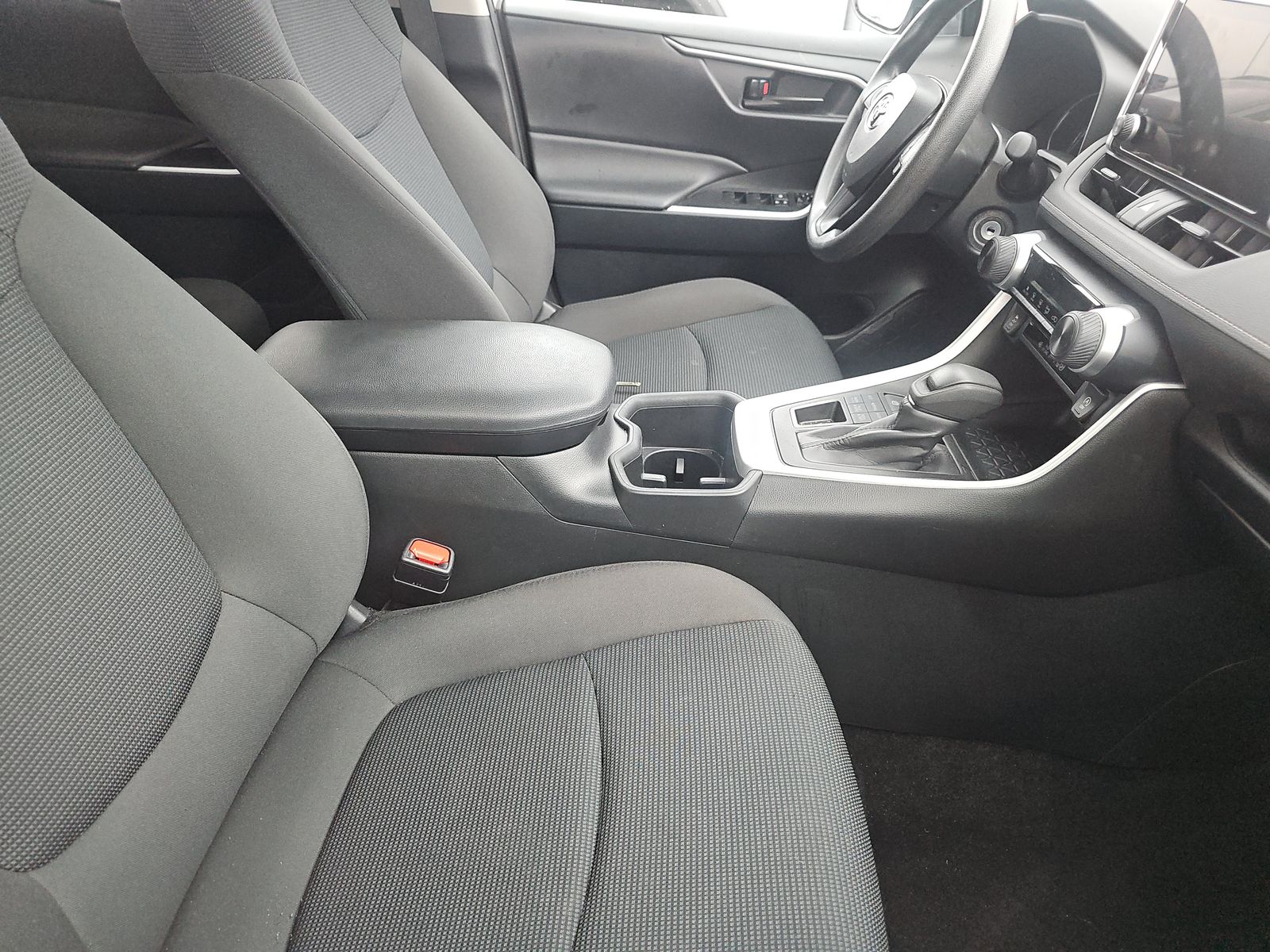 2024 Toyota RAV4 LE AWD