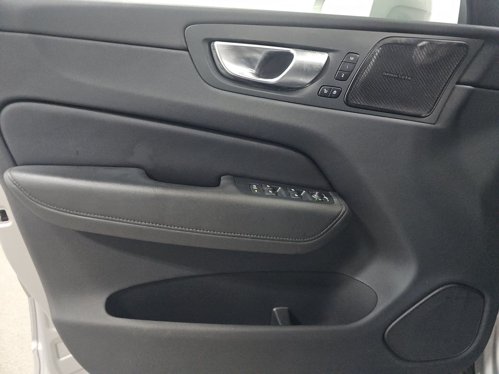 2023 Volvo XC60 B5 Plus AWD