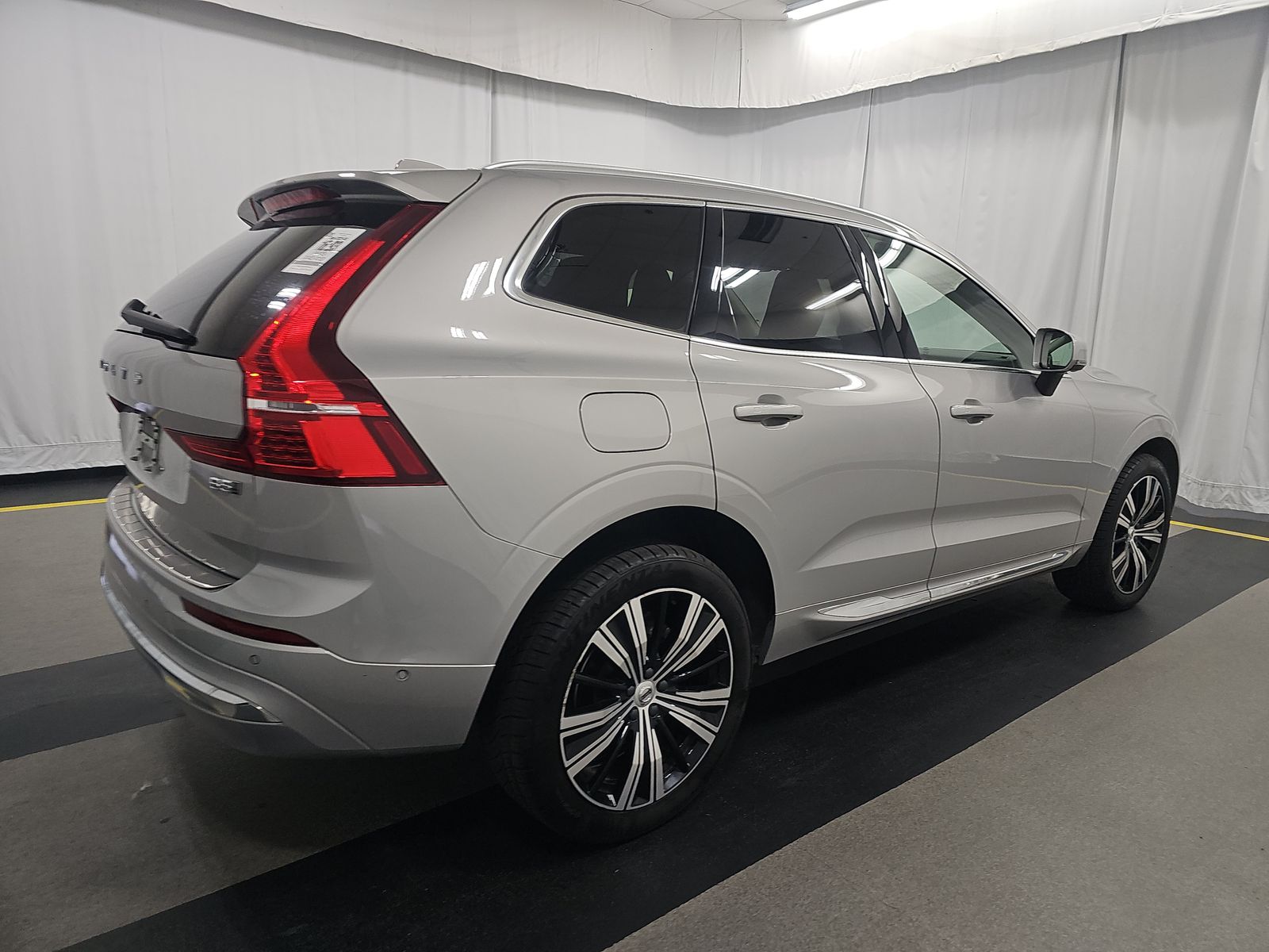 2023 Volvo XC60 B5 Plus AWD