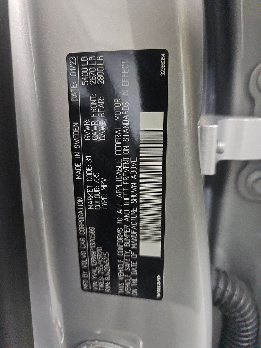 2023 Volvo XC60 B5 Plus AWD