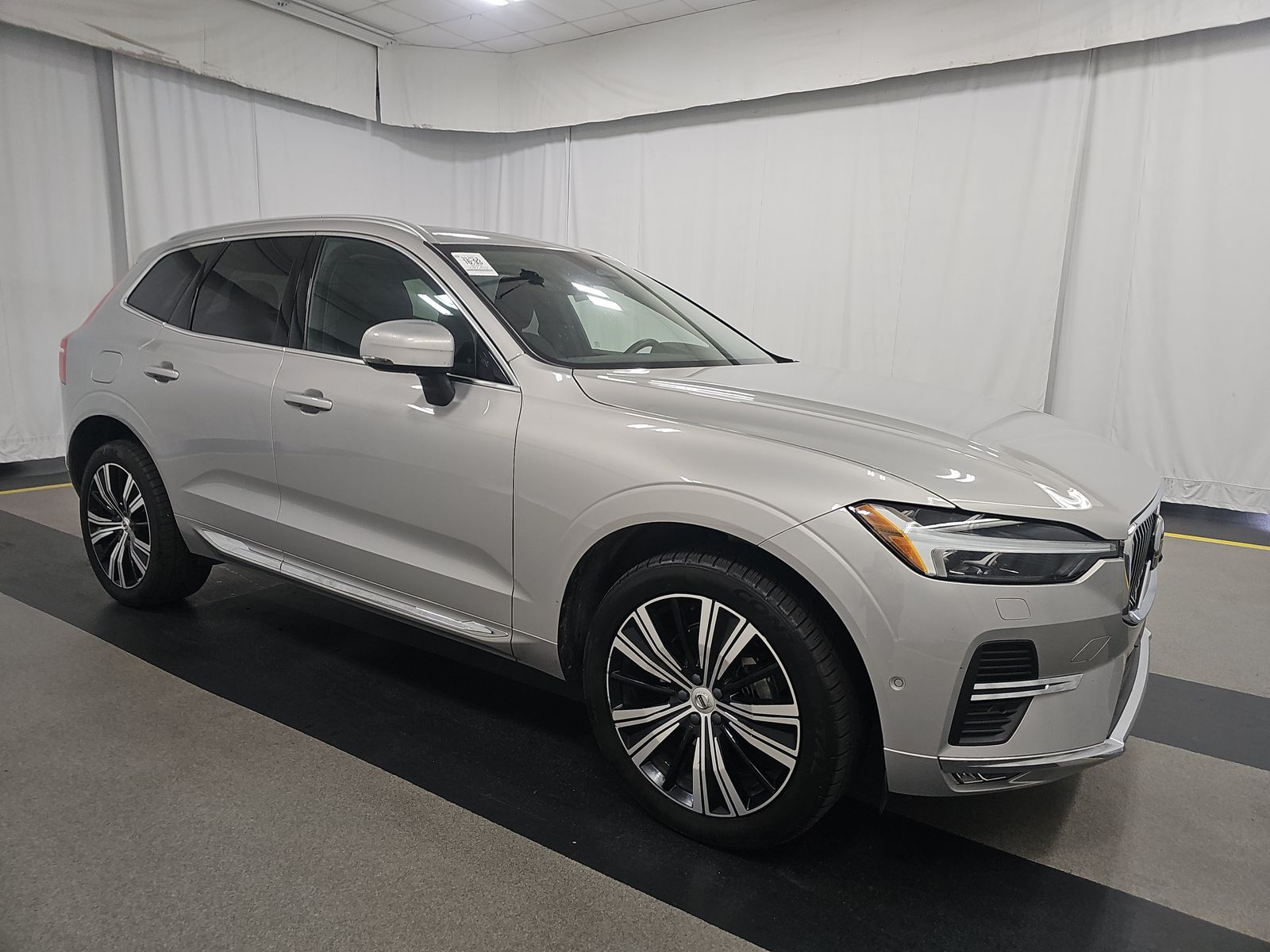 2023 Volvo XC60 B5 Plus AWD