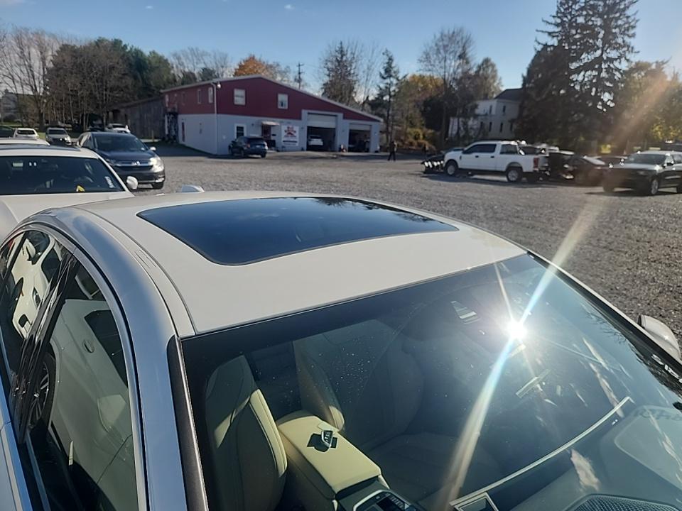 2025 BMW 3 Series 330i xDrive AWD