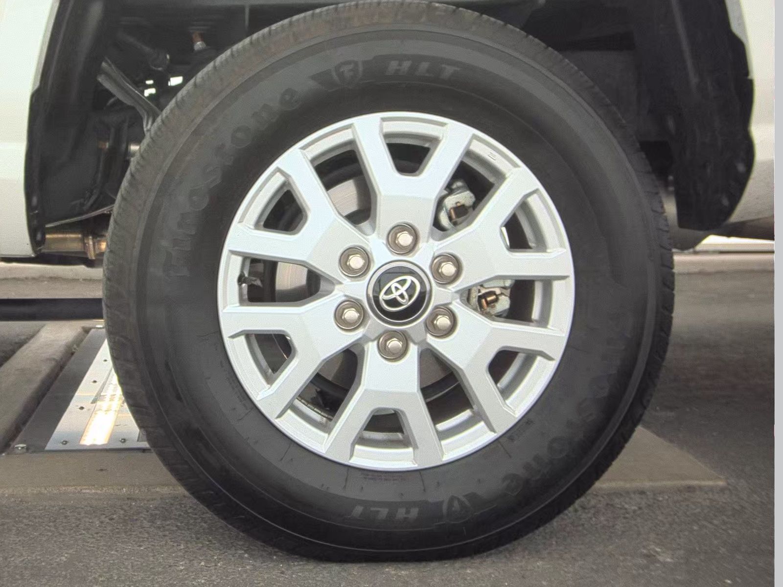 2024 Toyota Tacoma SR5 FWD