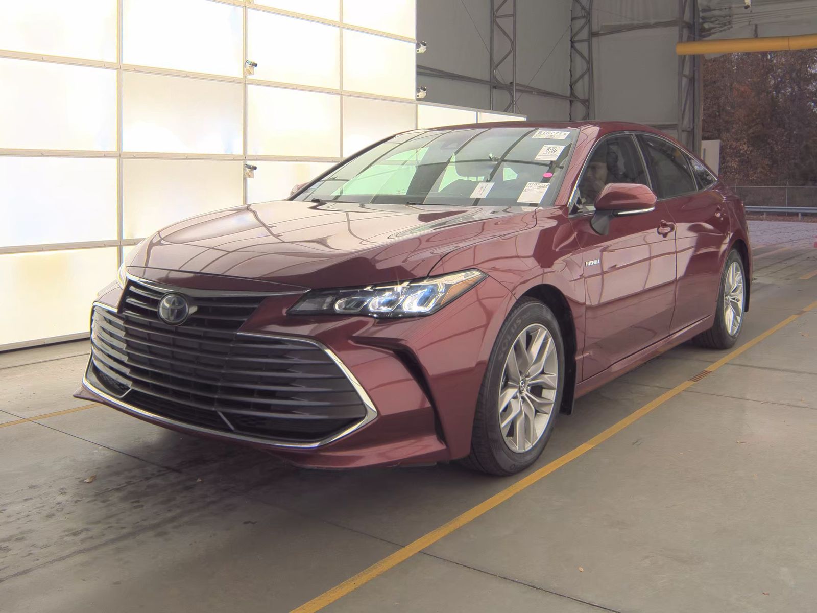 2019 Toyota Avalon Hybrid XLE FWD