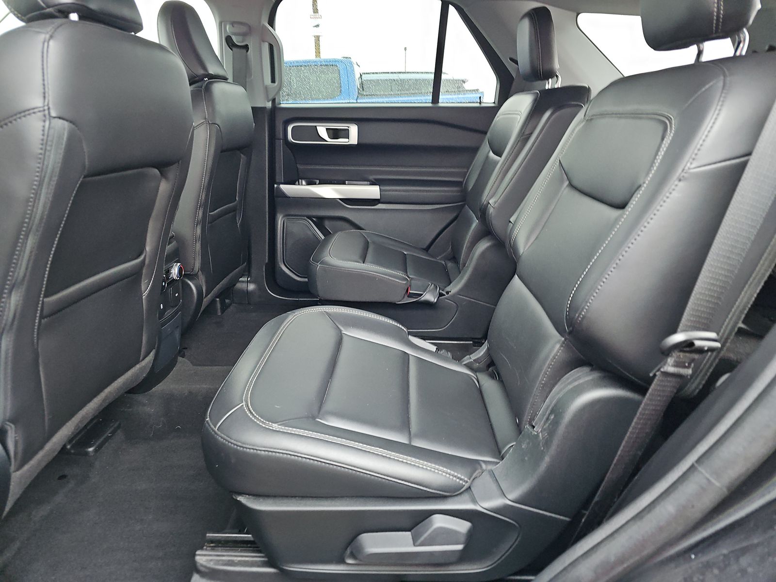 2023 Ford Explorer XLT AWD