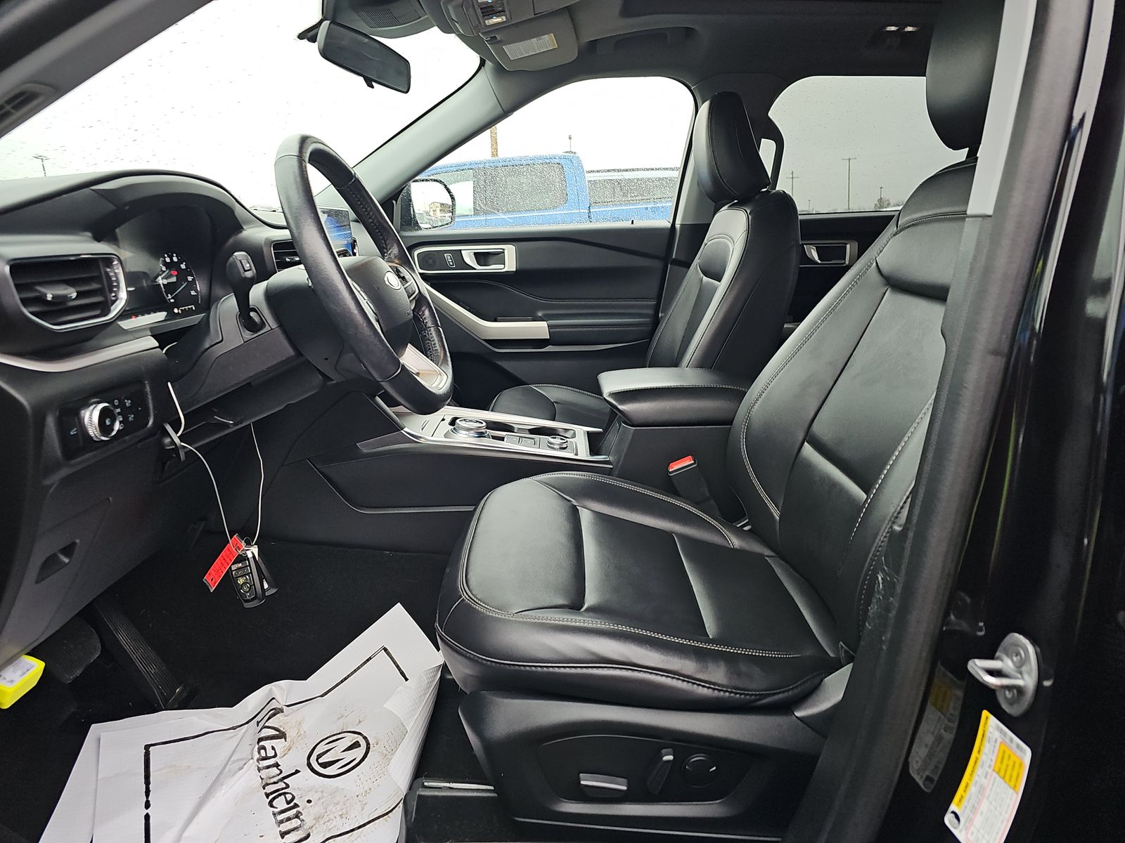 2023 Ford Explorer XLT AWD