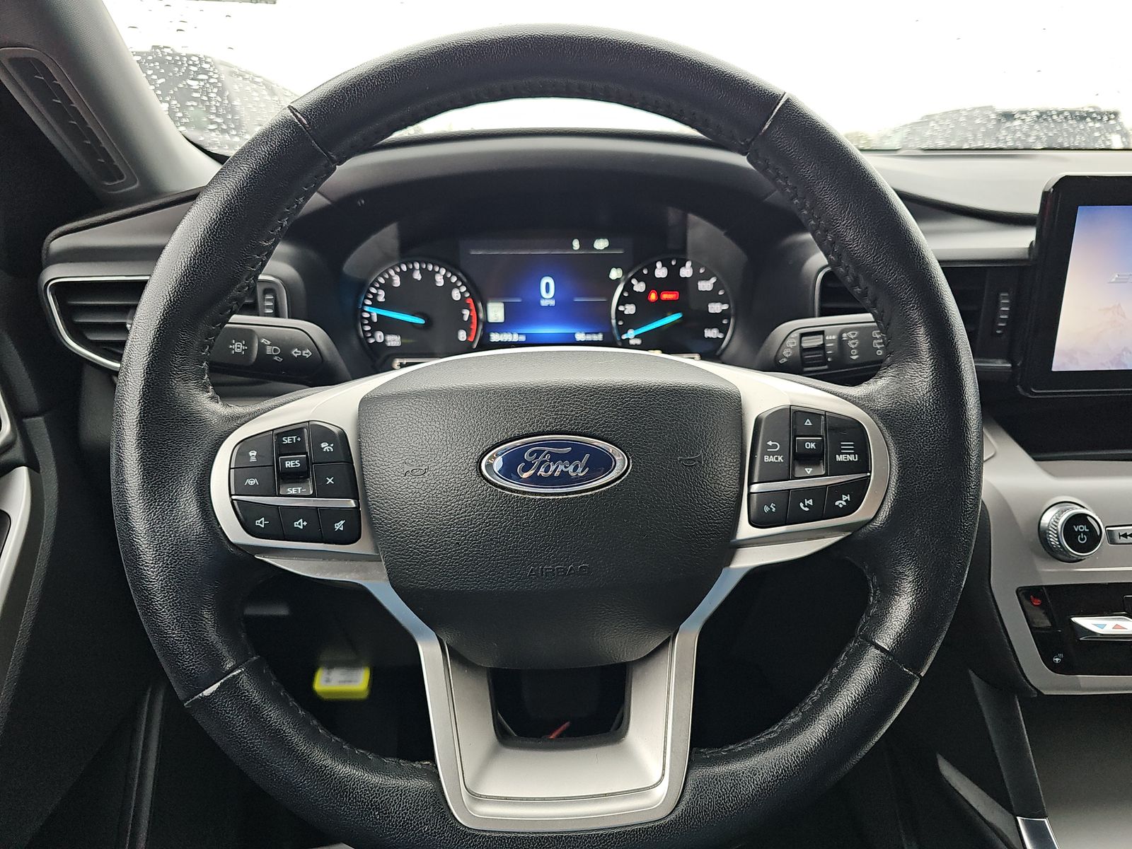 2023 Ford Explorer XLT AWD