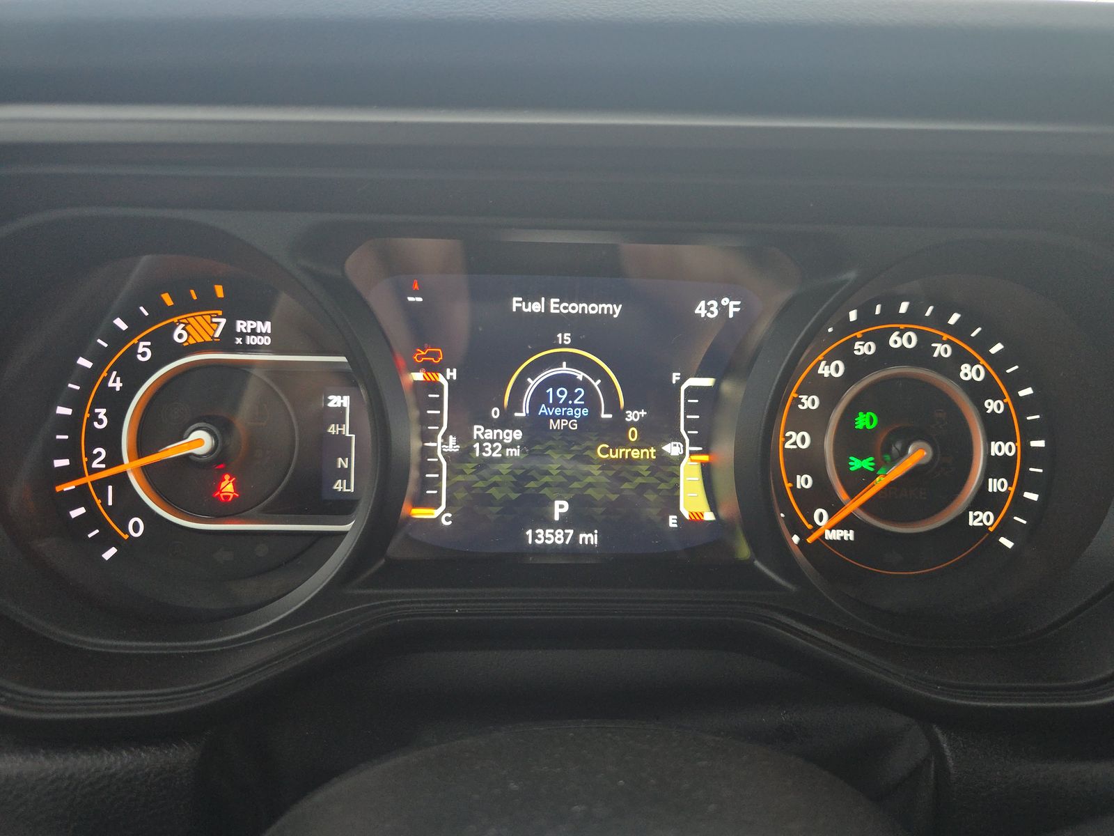 2024 Jeep Wrangler Sahara AWD