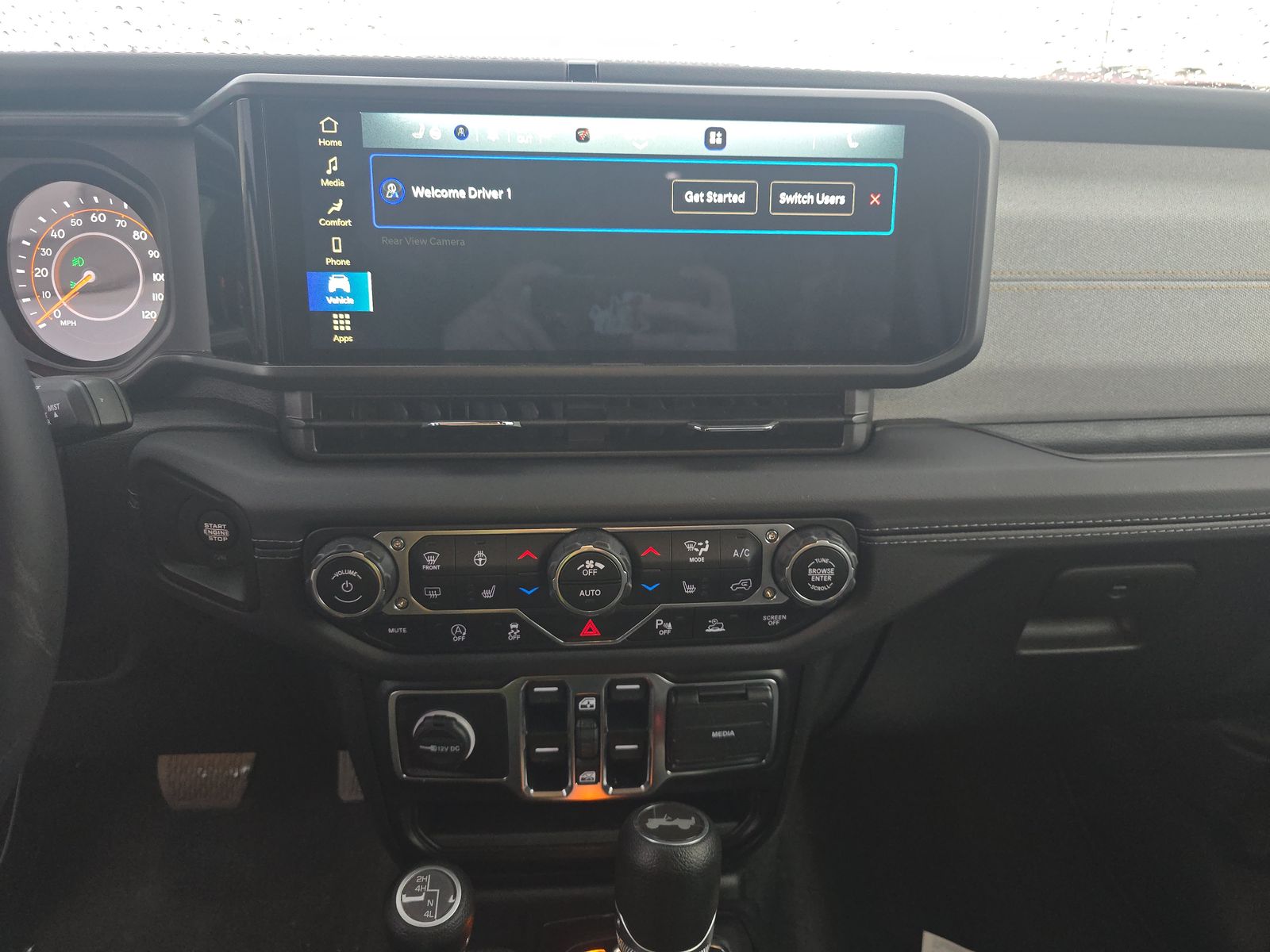 2024 Jeep Wrangler Sahara AWD