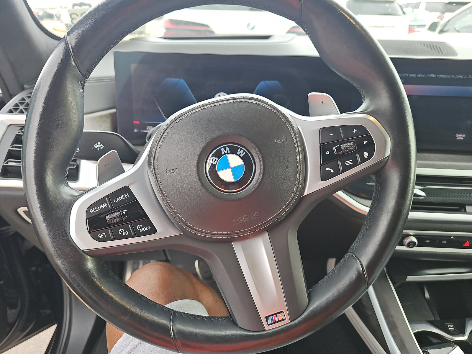 2023 BMW X7 xDrive40i AWD