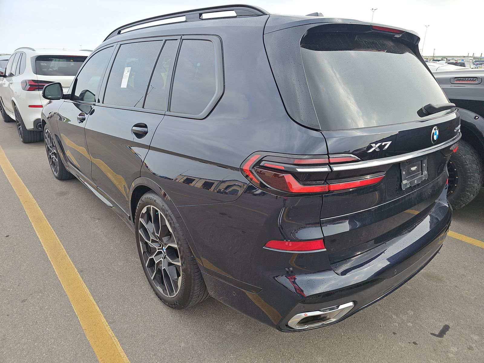 2023 BMW X7 xDrive40i AWD