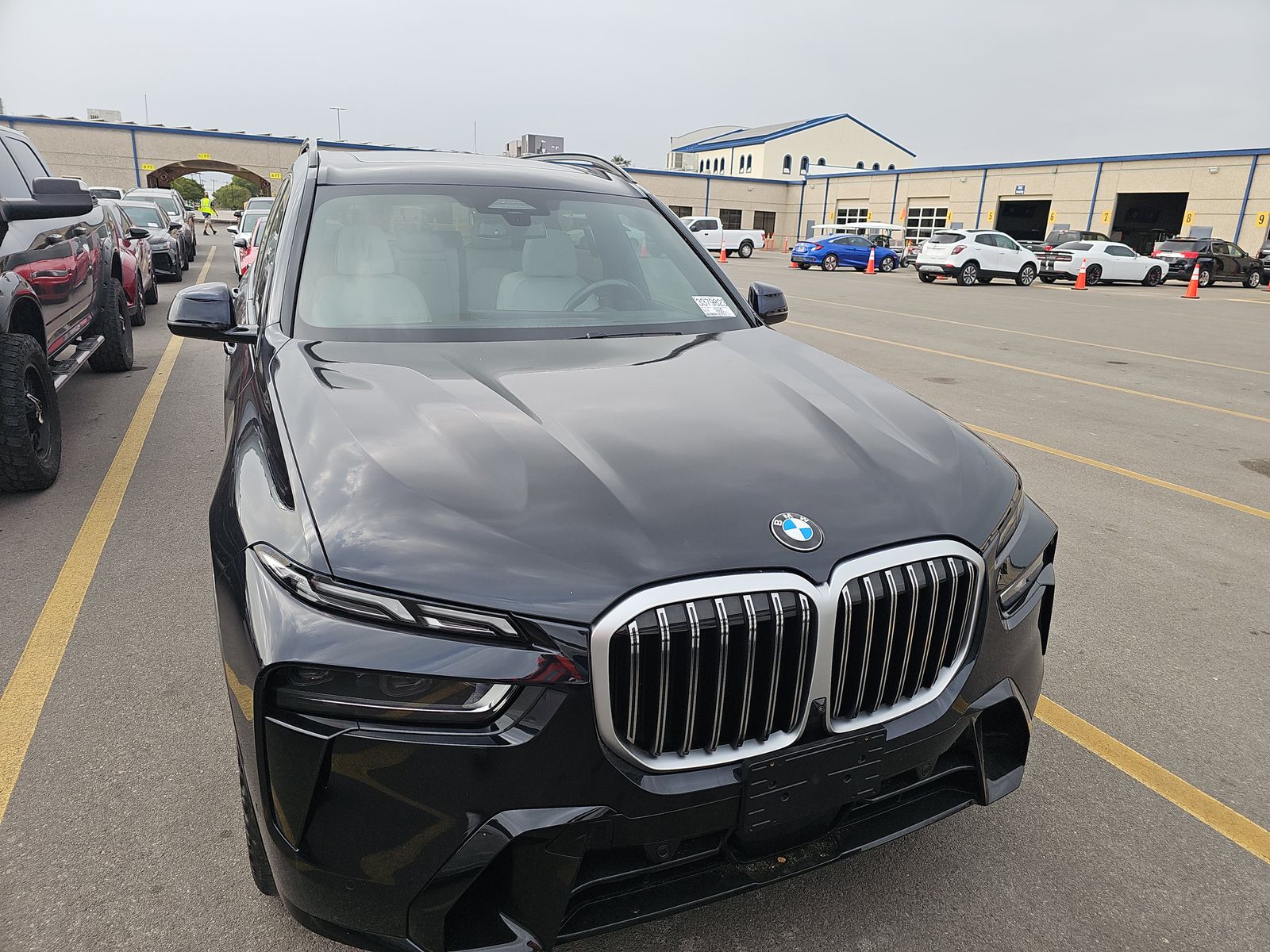 2023 BMW X7 xDrive40i AWD