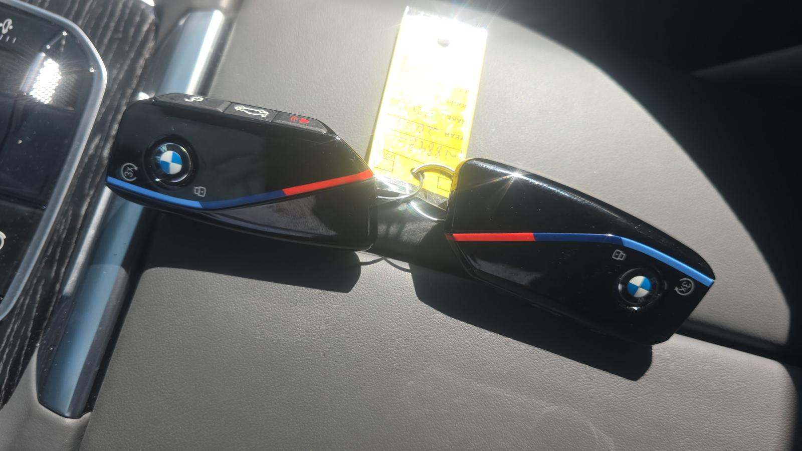 2023 BMW X7 M60i AWD