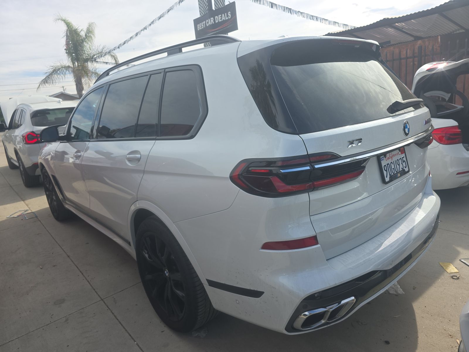 2023 BMW X7 M60i AWD