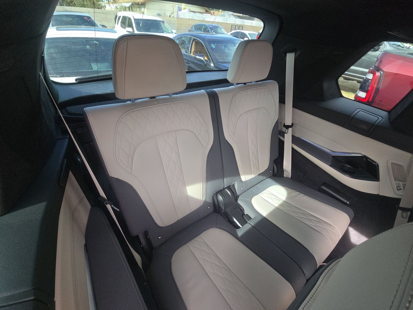 2023 BMW X7 M60i AWD