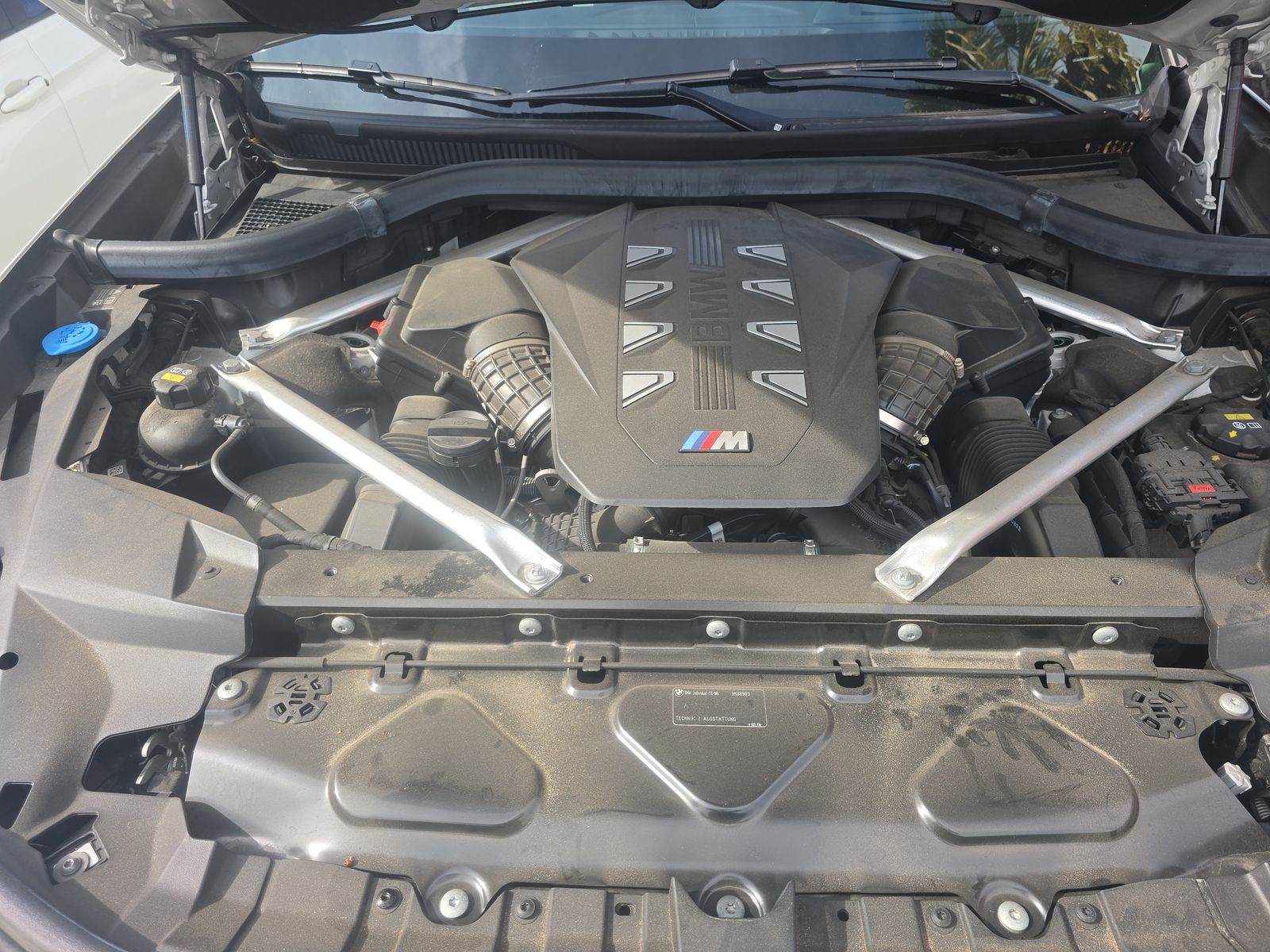 2023 BMW X7 M60i AWD