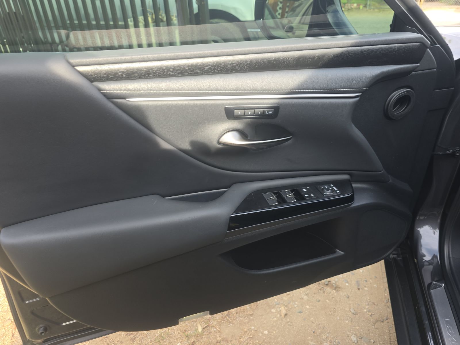 2025 Lexus ES ES 300h FWD