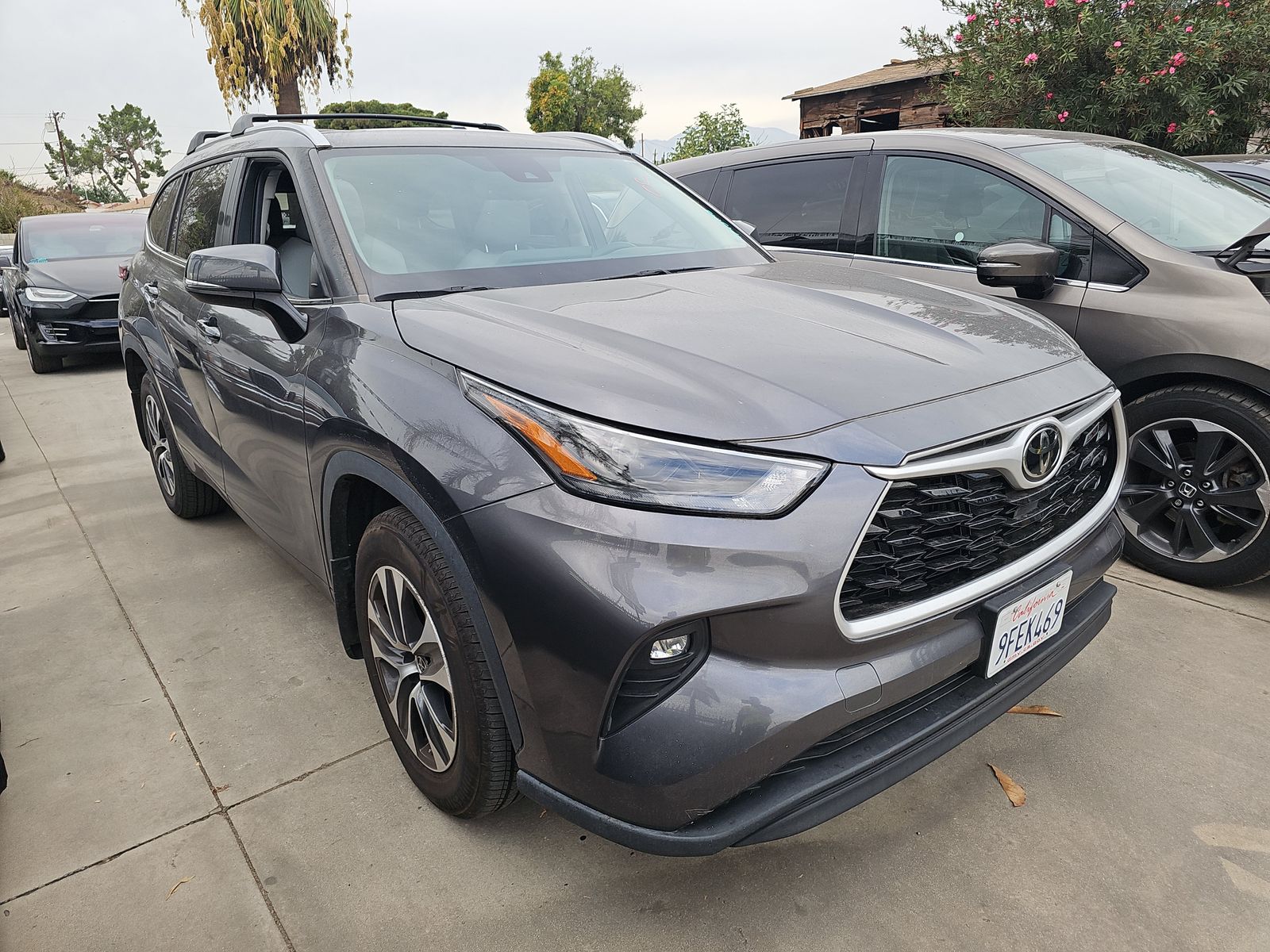 2023 Toyota Highlander XLE FWD