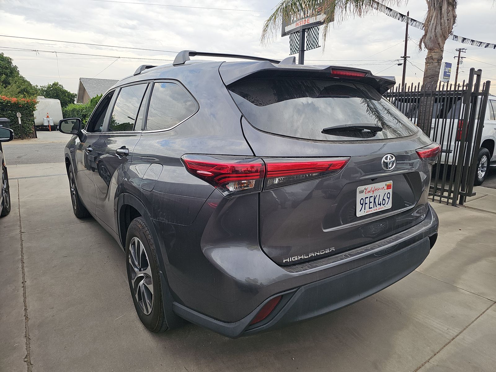 2023 Toyota Highlander XLE FWD