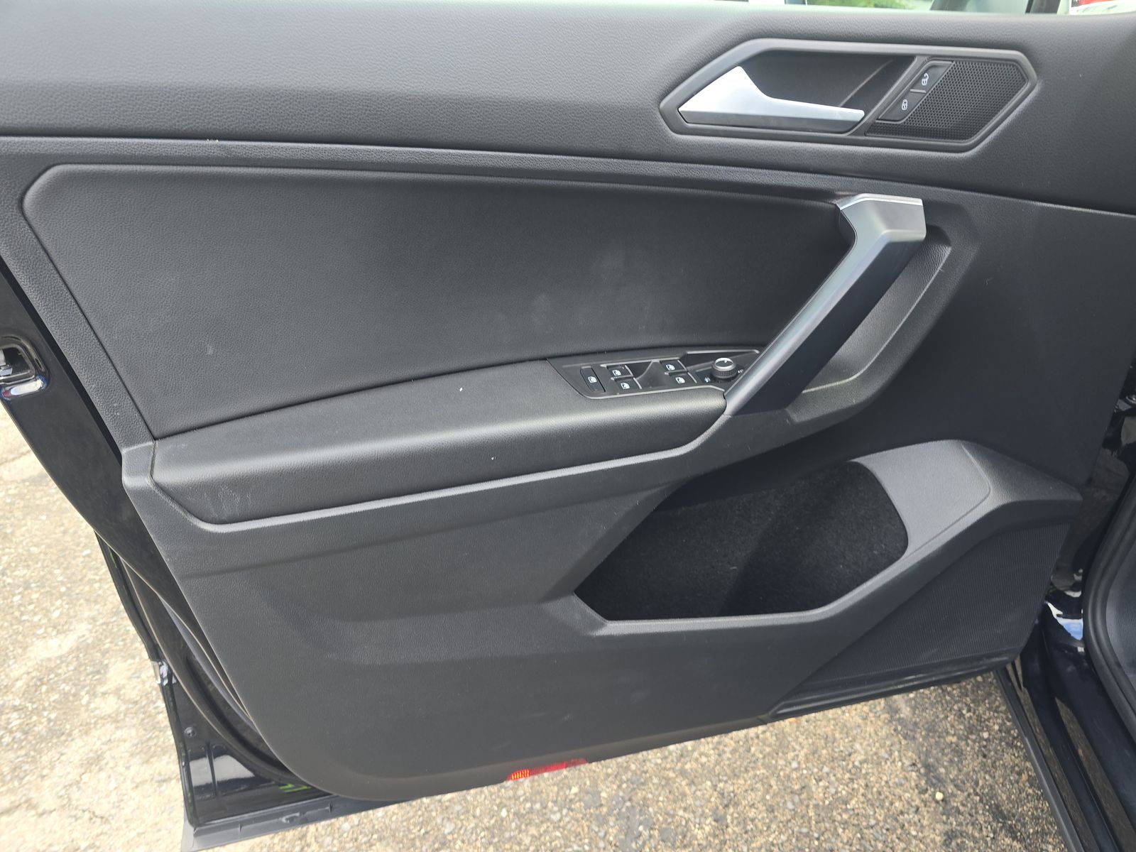 2021 Volkswagen Tiguan 2.0T SE FWD