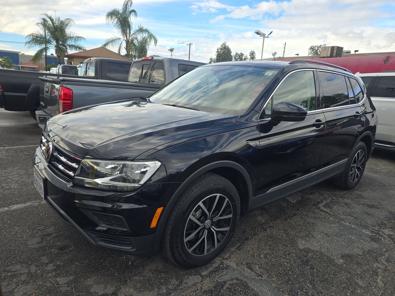 2021 Volkswagen Tiguan 2.0T SE FWD