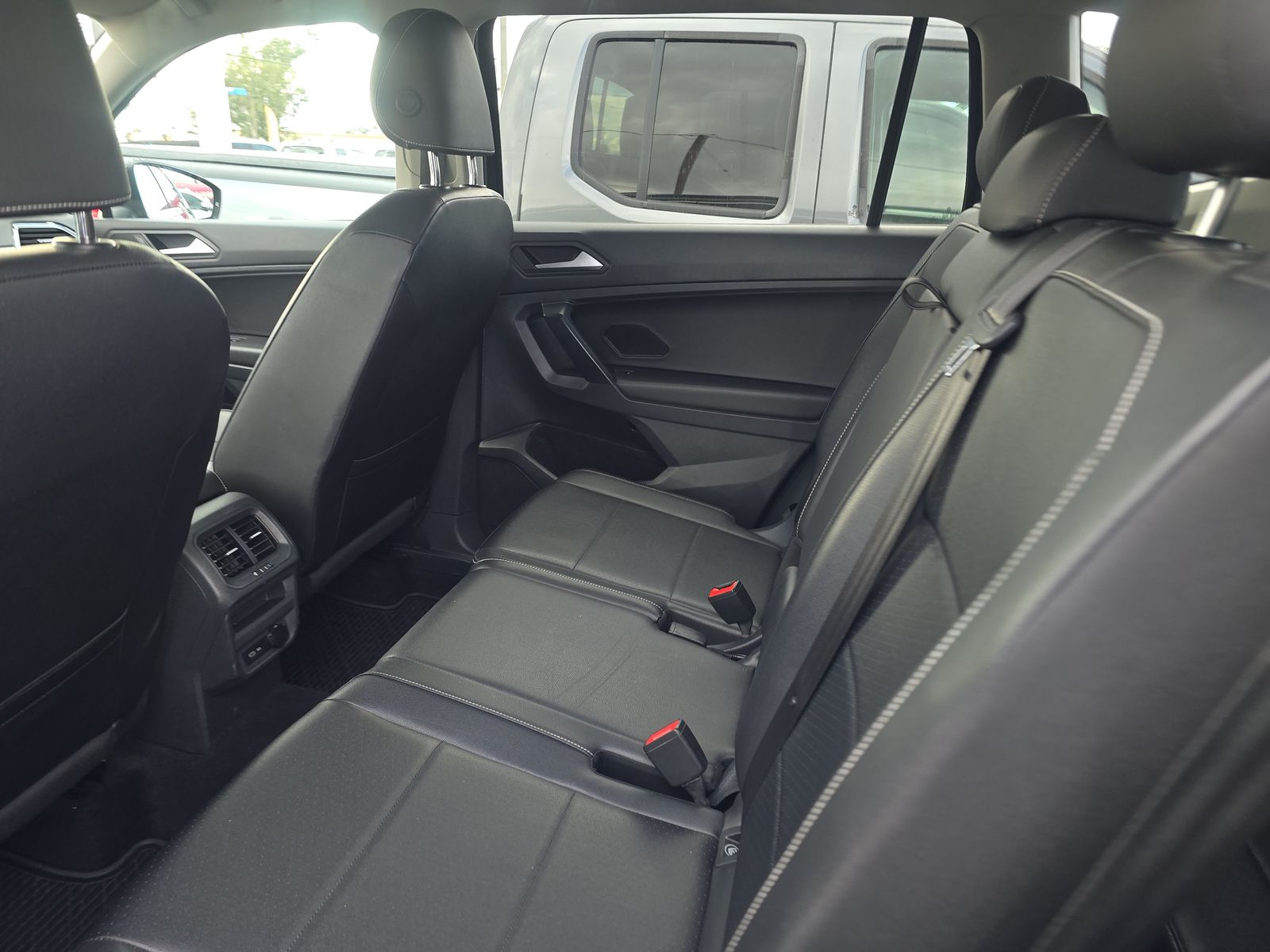 2021 Volkswagen Tiguan 2.0T SE FWD