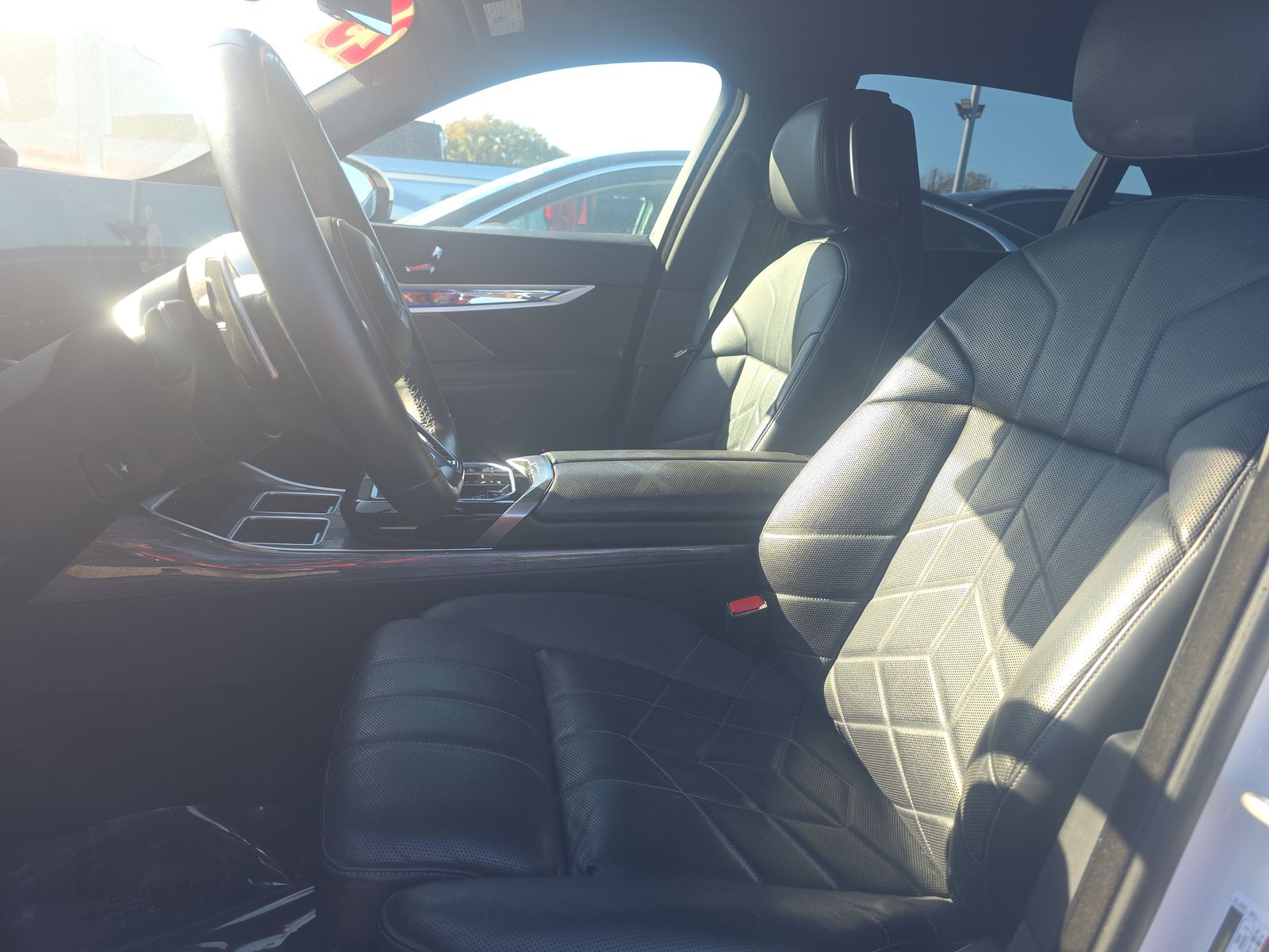 2023 BMW 7 Series 740i RWD