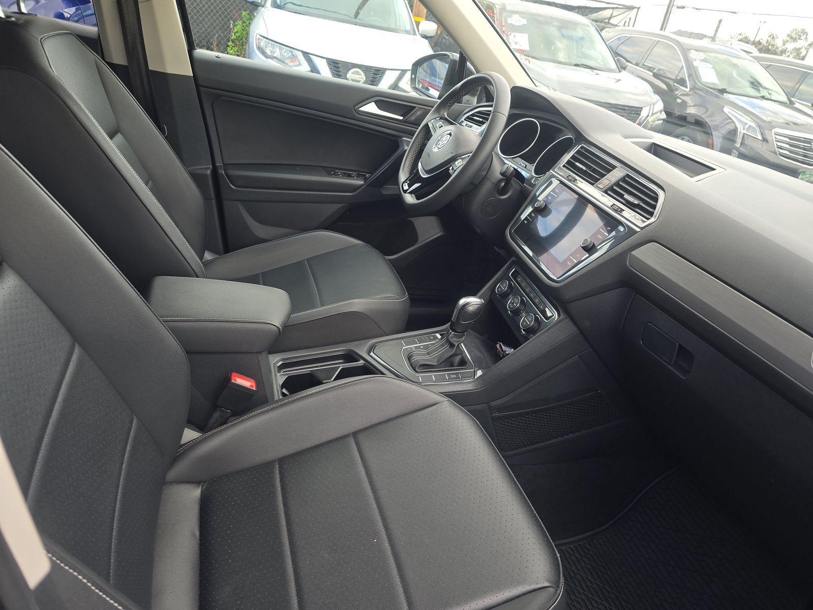 2021 Volkswagen Tiguan 2.0T SE FWD