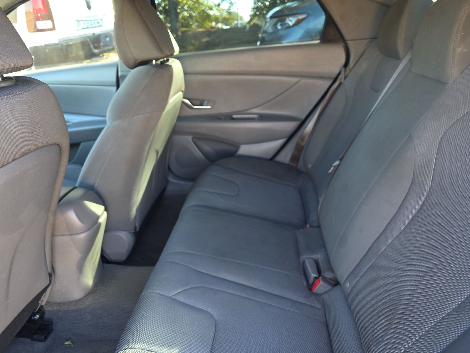 2023 Hyundai Elantra SE FWD