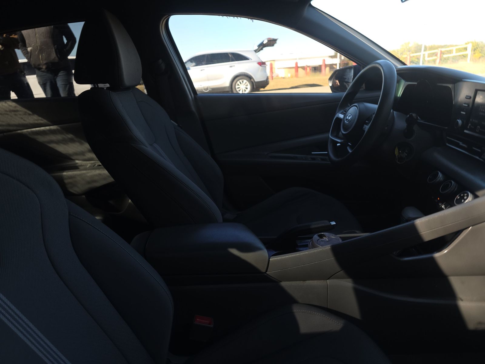 2023 Hyundai Elantra SE FWD