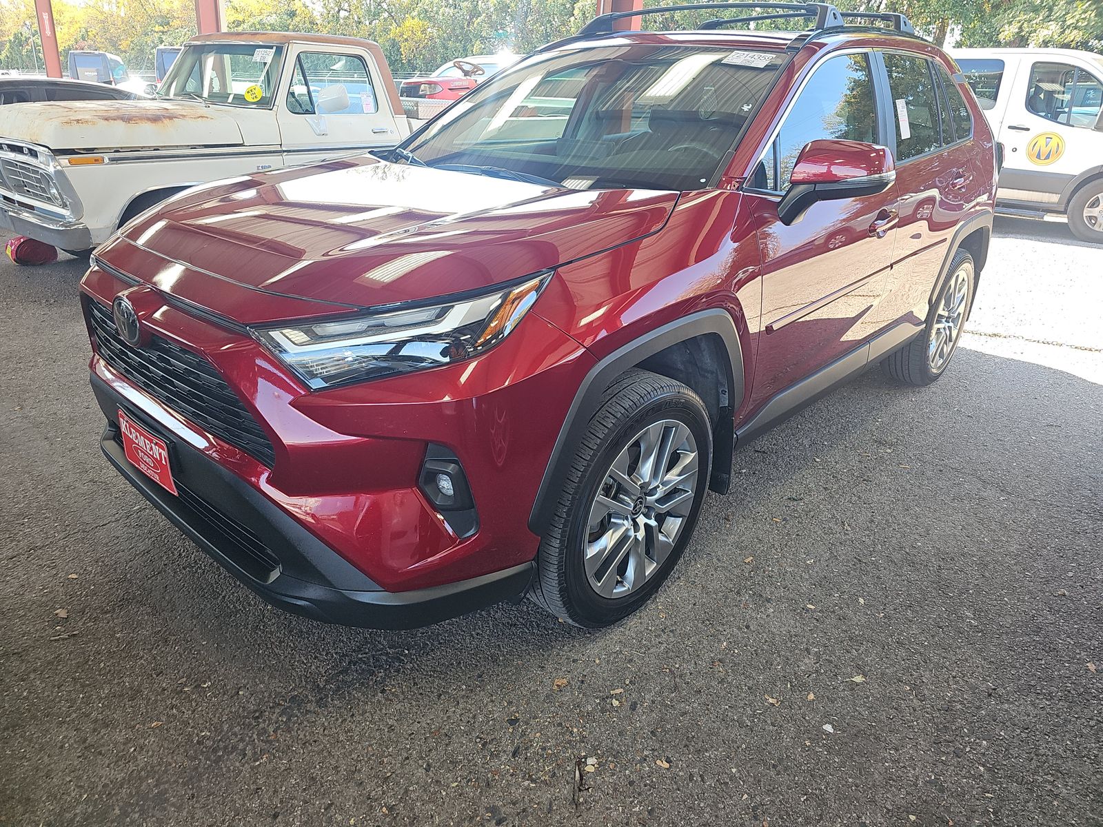 2024 Toyota RAV4 XLE Premium FWD