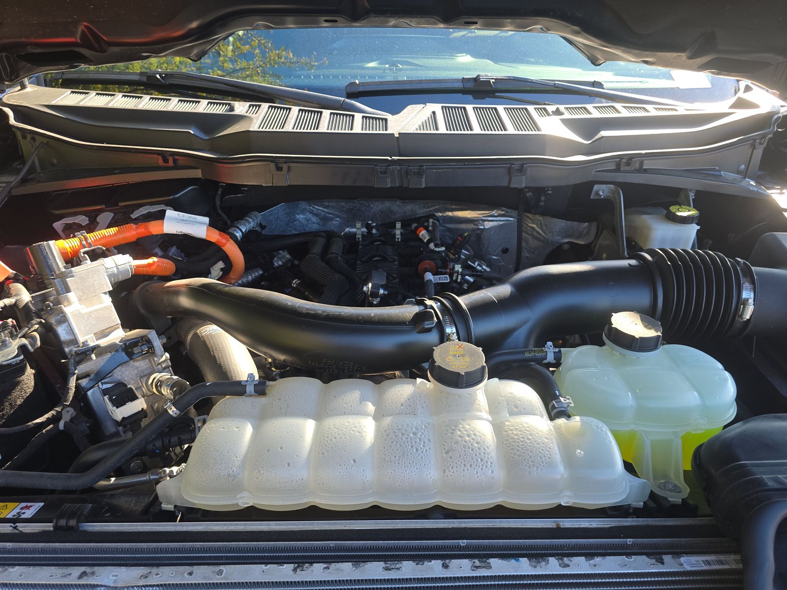 2024 Ford F-150 Hybrid XLT AWD