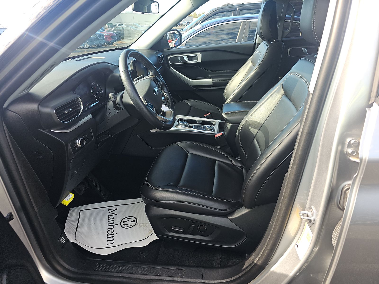 2022 Ford Explorer XLT AWD