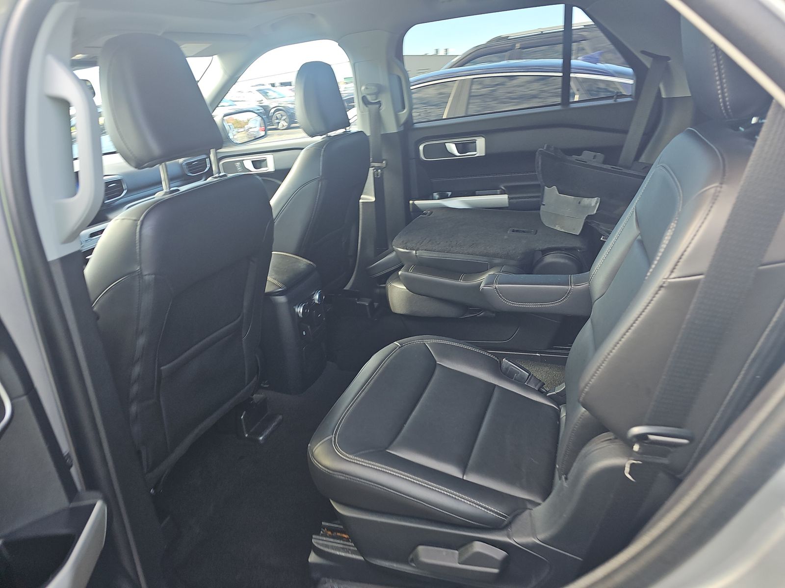 2022 Ford Explorer XLT AWD