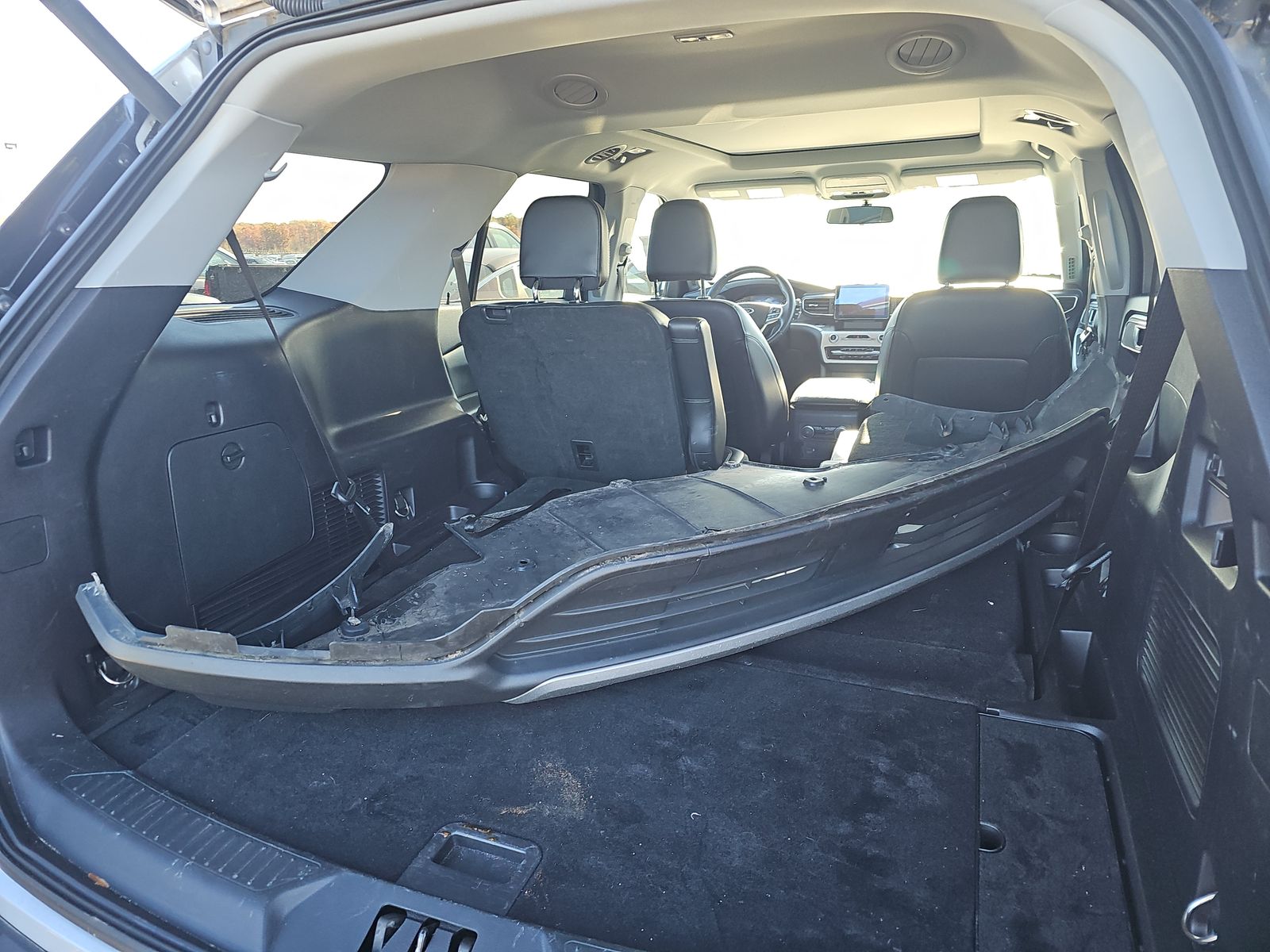 2022 Ford Explorer XLT AWD